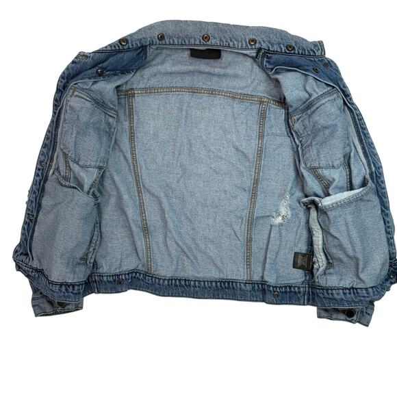 Blank NYC Distressed Denim Jacket Women’s Medium • 100% Cotton • Size M 38" - Picture 3 of 9